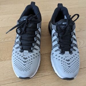 Nike Fingertrap Max Metallic Two Tone Lace Up Athletic Sneakers Gray Size 9.5